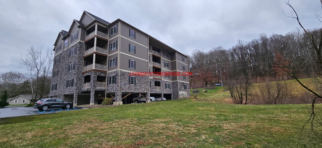 Foto del edificio - 101 Country Meadow Ln