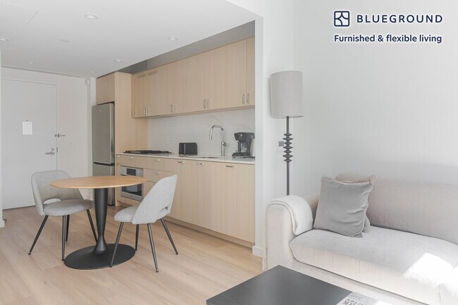 Foto del edificio - 266 W 96th St