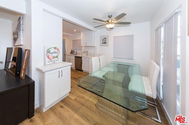 Foto del edificio - 354 S Benton Way