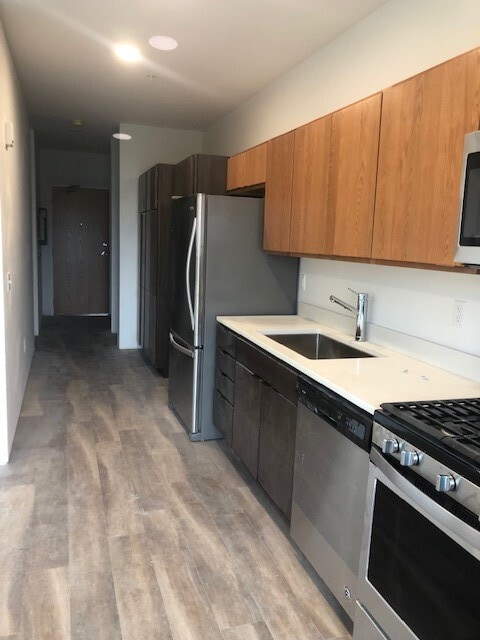 Kitchen - ONE Lakeview