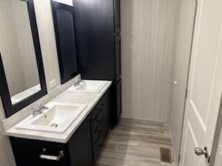 Foto del edificio - 349 Stratford Ct