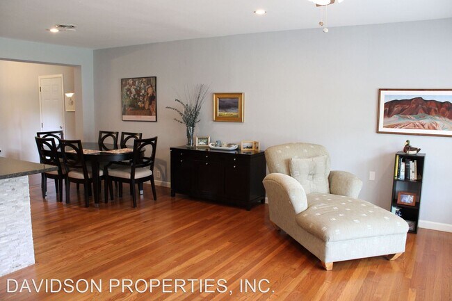 Building Photo - 3 br, 2 bath House - 246 Ridgehaven Pl