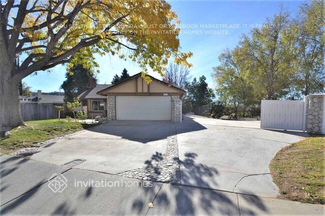 Building Photo - 27837 Ridgegrove Dr