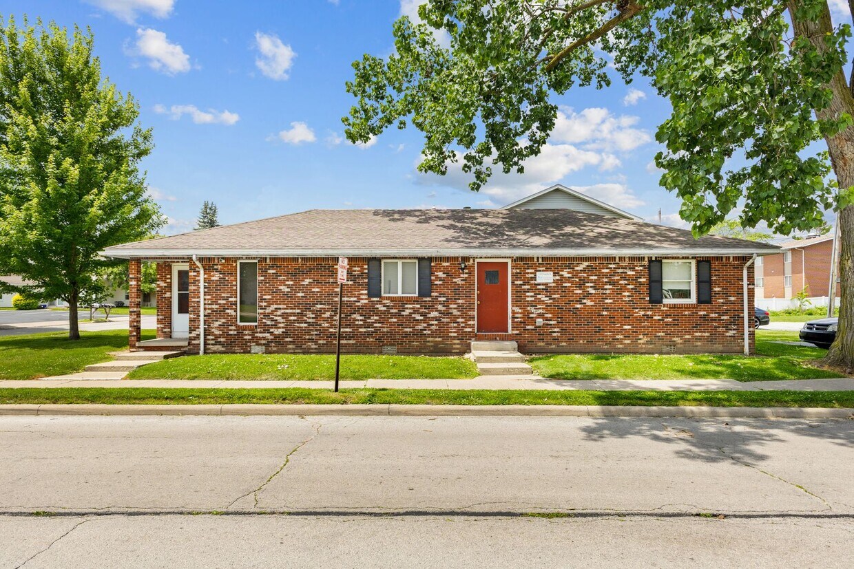 Foto principal - Bev House - 4 Bedroom, 1.5 Bath House - Av...