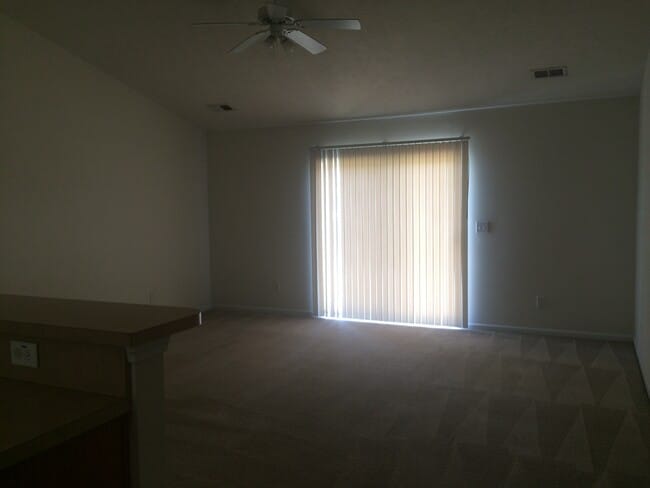 Foto del edificio - 3 Bed / 2 Bath Single Family Home for Rent...