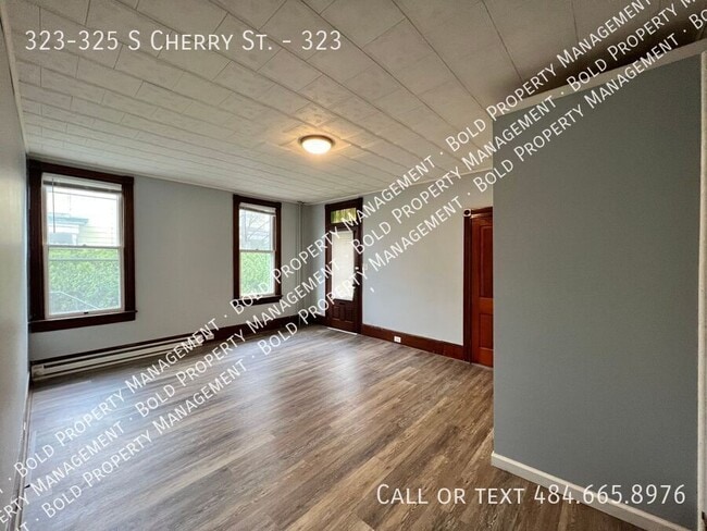 Building Photo - 323-325 S Cherry St.-323