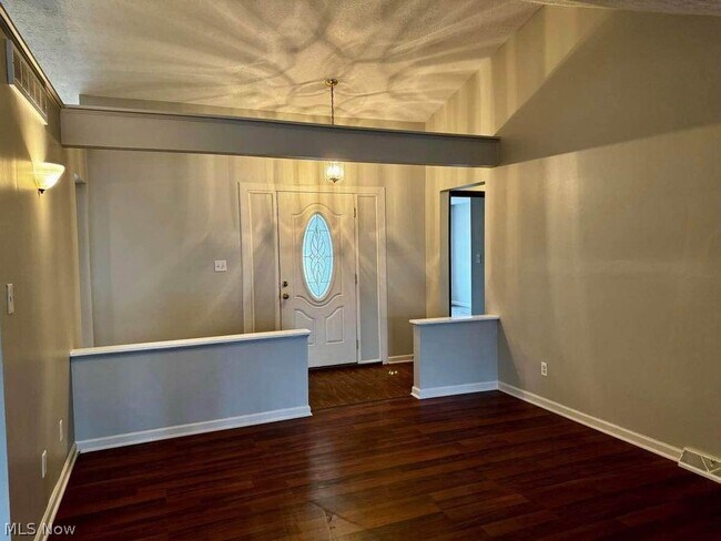 Foto del edificio - 102 Trunko Rd