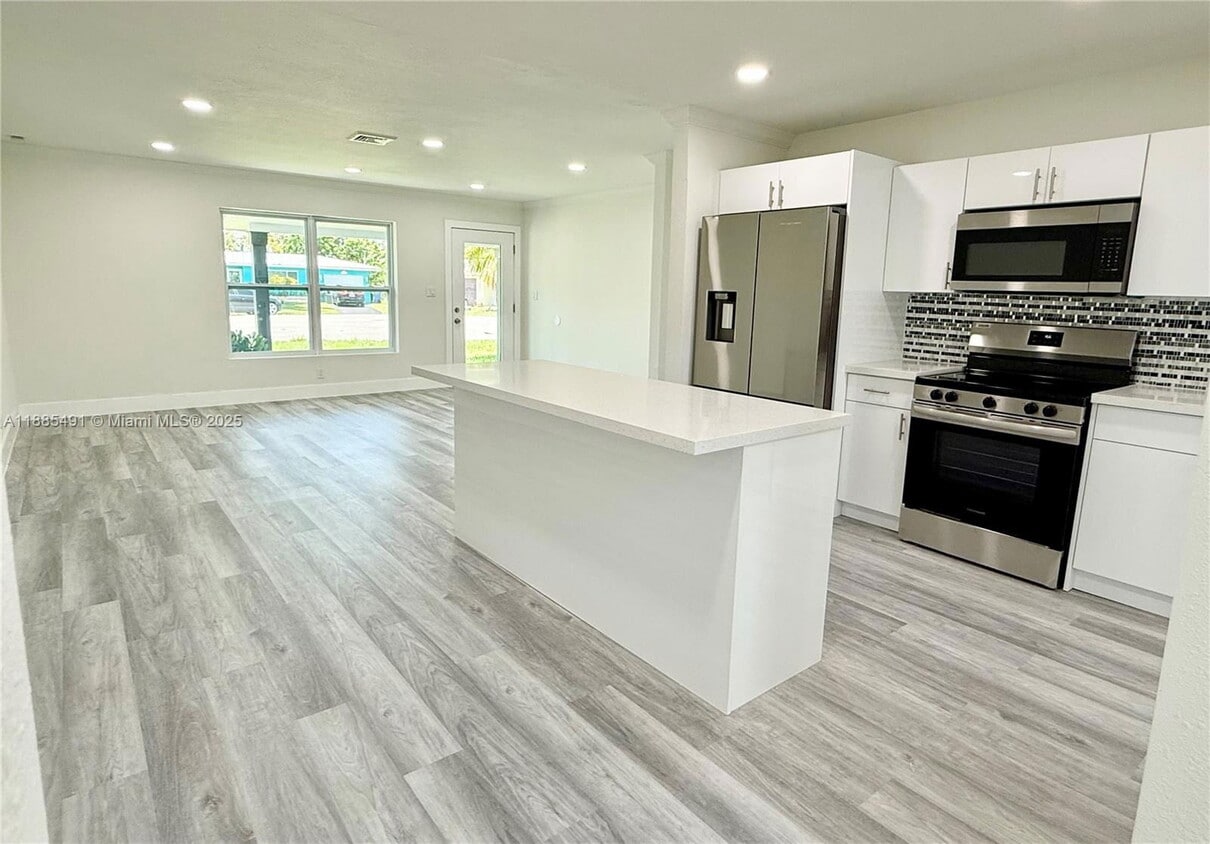 Foto principal - 1840 NW 32nd St