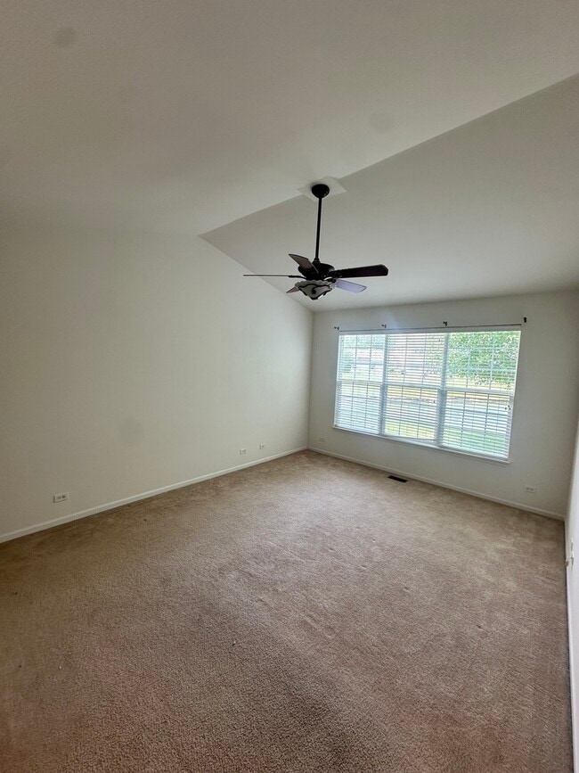 Building Photo - 1445 Cambria Dr