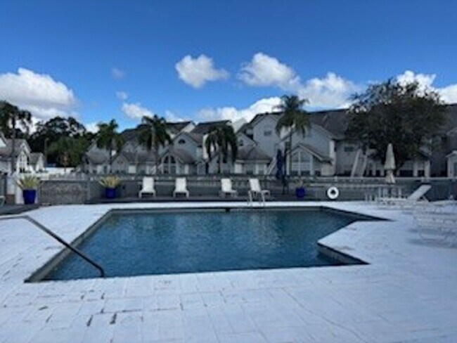 Foto del edificio - Nice Condo Home for Rent