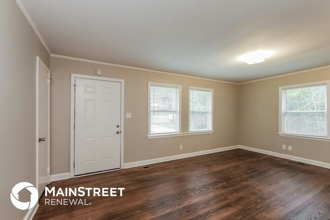 Building Photo - 651 Reeves Ct