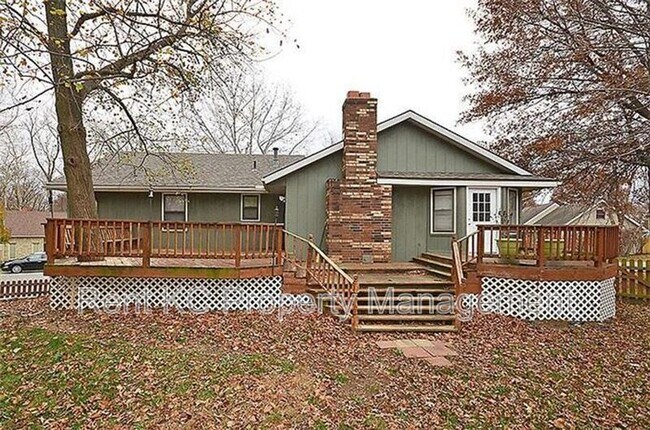 Foto del edificio - 1524 NE 99th St