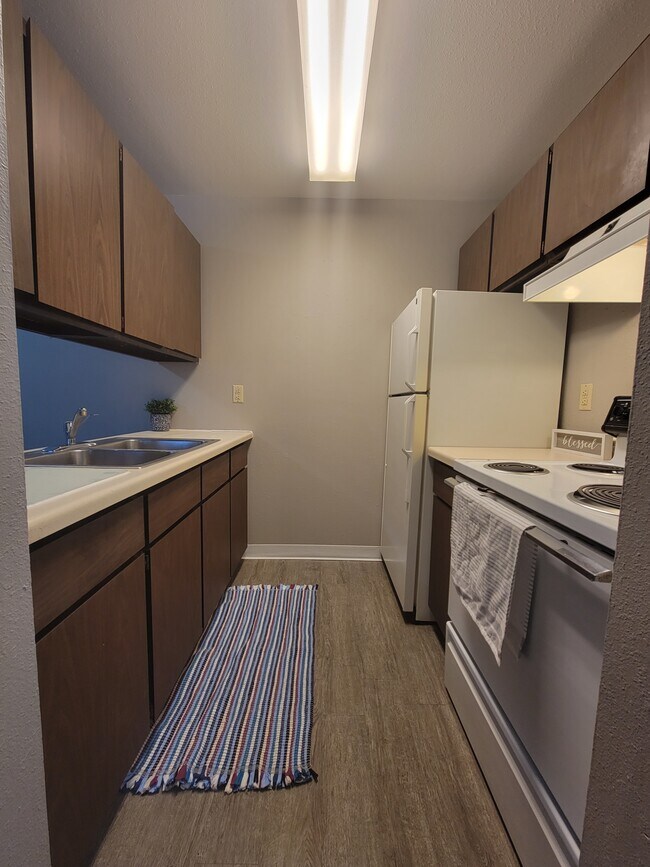 Foto del edificio - 1612 8th St N