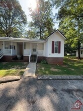 Building Photo - 157 Bybee Woods Dr