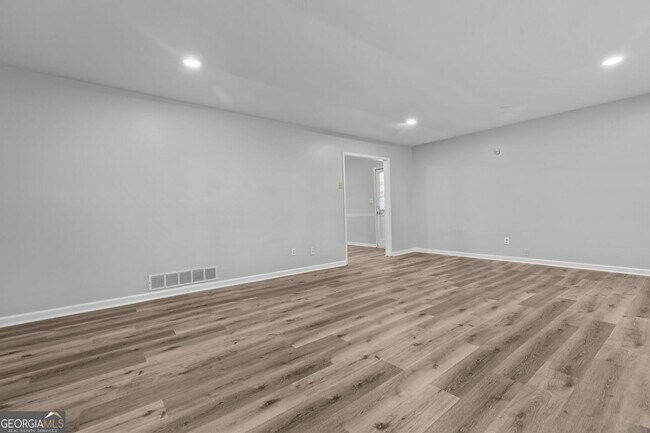 Building Photo - 1834 Dogwood Ct SW
