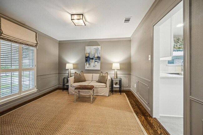 Building Photo - 7810 Pagewood Ln