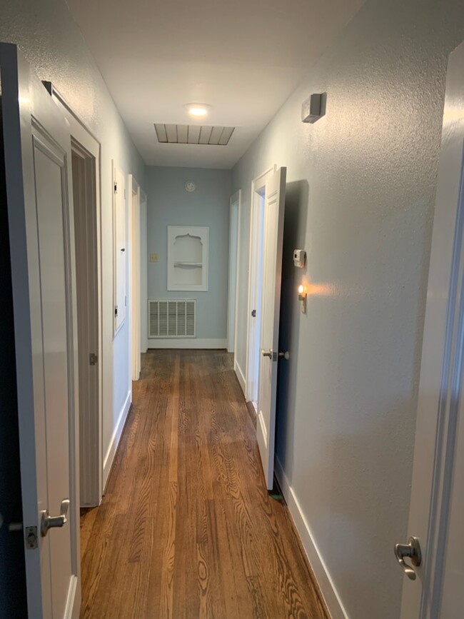 Foto del edificio - 4305 N Willow Ave