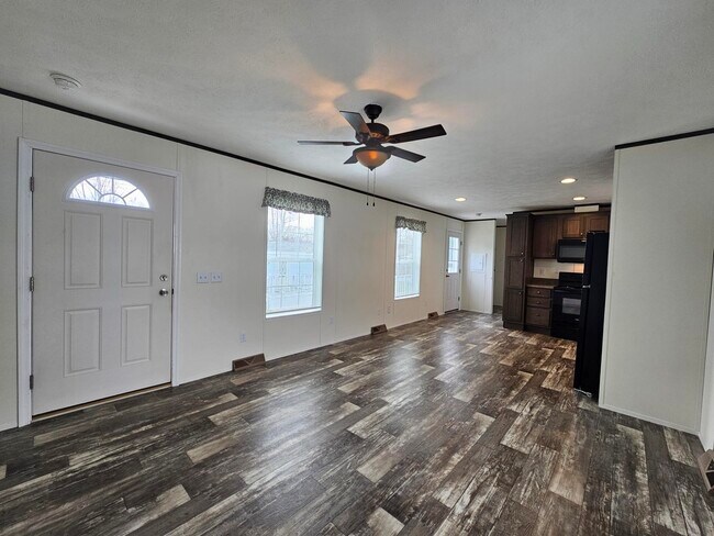 Foto del edificio - 6 Daisy Ln