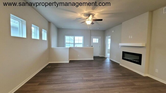 Building Photo - Sophisticated Dream Home-A Must See 3 Bedr...