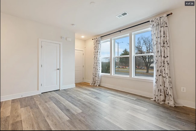 Foto del edificio - 613 Herndon Pky