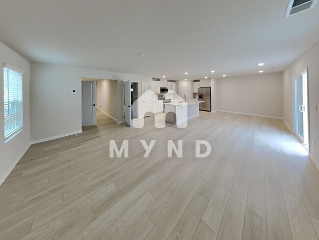 Foto del edificio - 2319 Pebble Close Ct