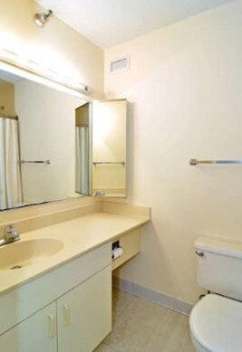 Foto del edificio - 440 N McClurg Ct