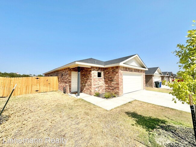 Building Photo - 4 br, 2 bath House - 1448 Dryden Avenue