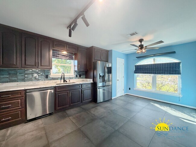 Building Photo - MOVE-IN SPECIAL: $500 OFF YOUR FIRST MONTH...
