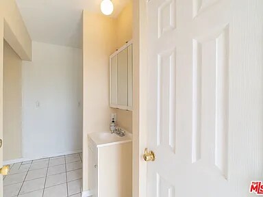 Foto principal - 8371 Tampa Ave