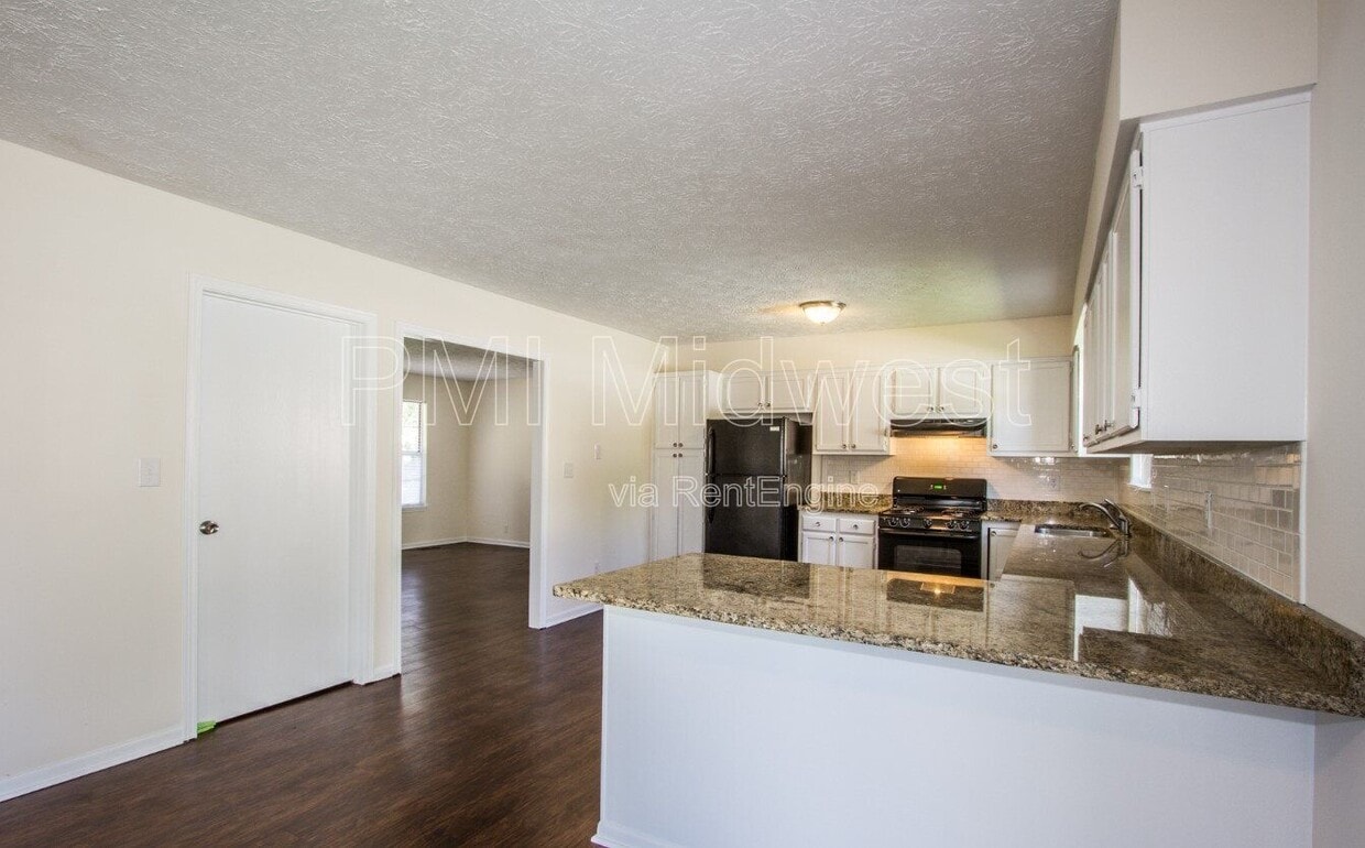 Foto del edificio - 3281 Cherry Lake Ln