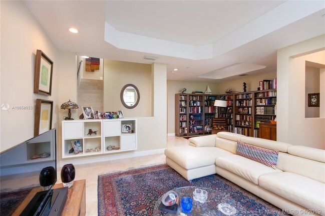 Foto del edificio - 7682 SW 54th Ave