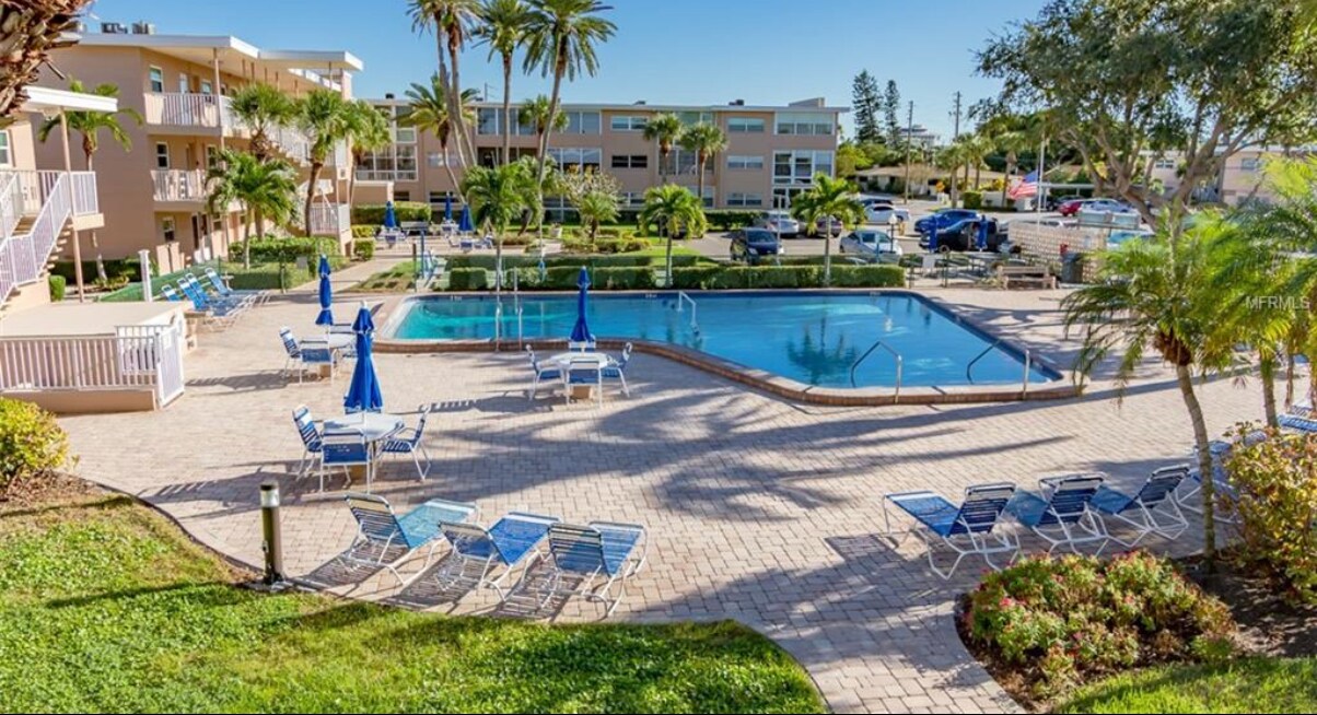 Foto del edificio - 6161 Gulf Winds Dr