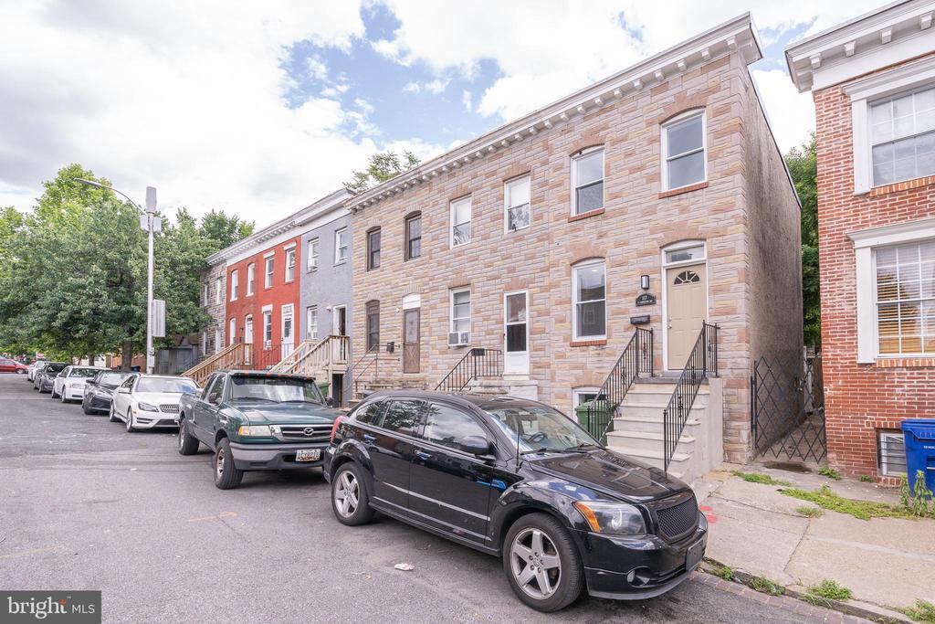 Primary Photo - 117 S Carrollton Ave