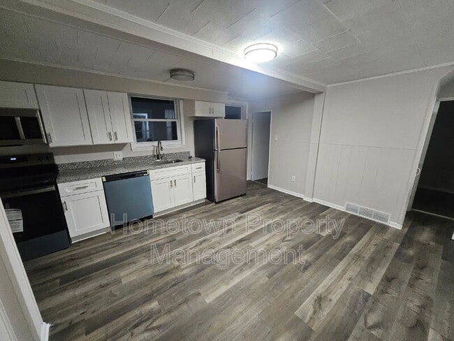 Building Photo - 2689 Strickhouser Rd