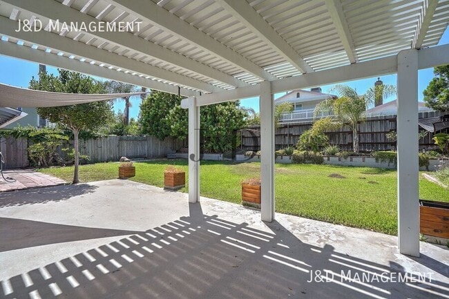 Building Photo - 4214 Quapaw Ave