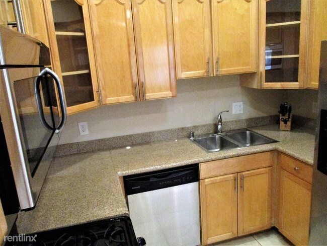 Foto del edificio - 565 E San Jose Ave