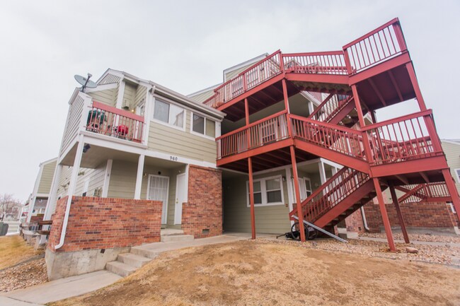 Building Photo - 960 S Dawson Way