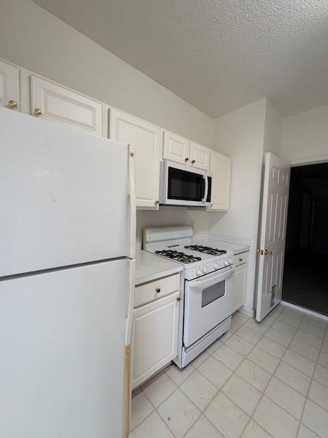 Foto del edificio - 1693 Woodsford Rd