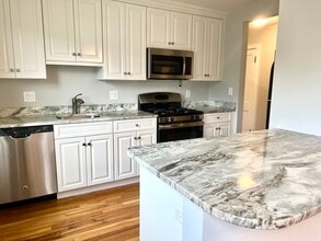 Building Photo - 98 Dean St