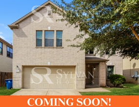 Building Photo - 8904 Ipswich Bay Dr