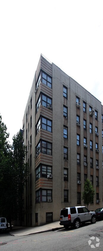 195 Bennett, ¡alejado - 195 Bennett Ave