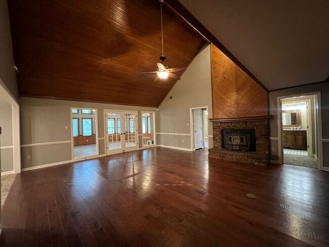 Building Photo - 2805 Morning Woods Dr