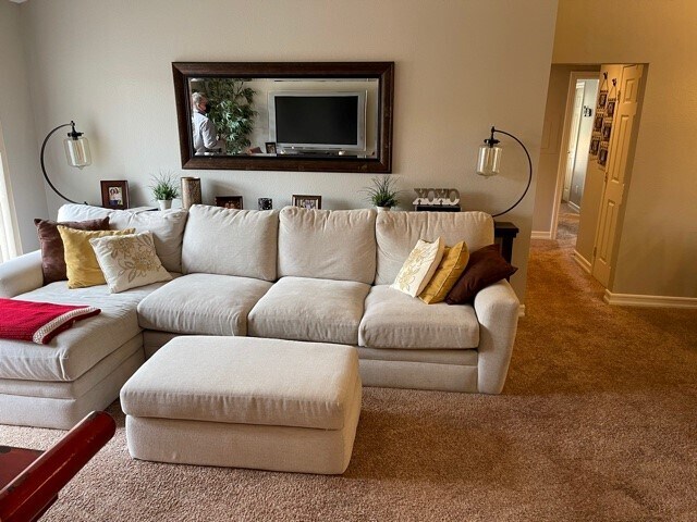 Sala de estar - 15267 Maturin Dr