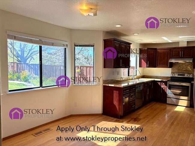 Foto del edificio - 1105 Rock Creek Way