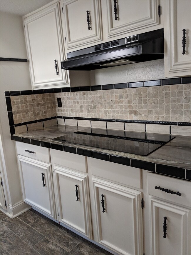 Building Photo - 5519 Birchgate Dr
