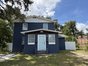 Building Photo - 1370 Franklin St
