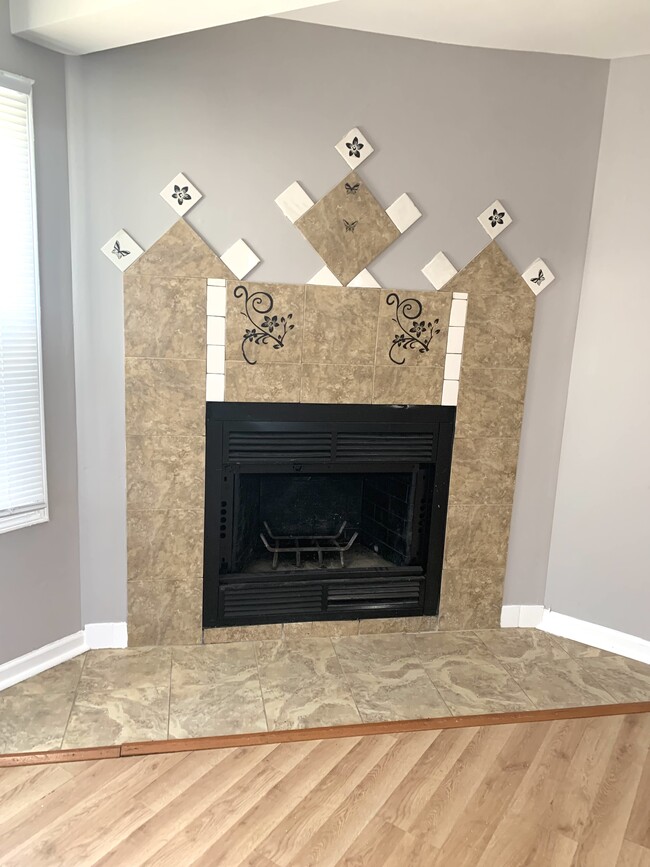 Fireplace in living room - 2229 170th St