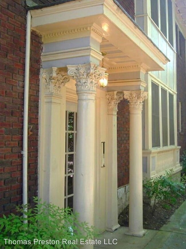 Foto del edificio - 734 Frederica St NE