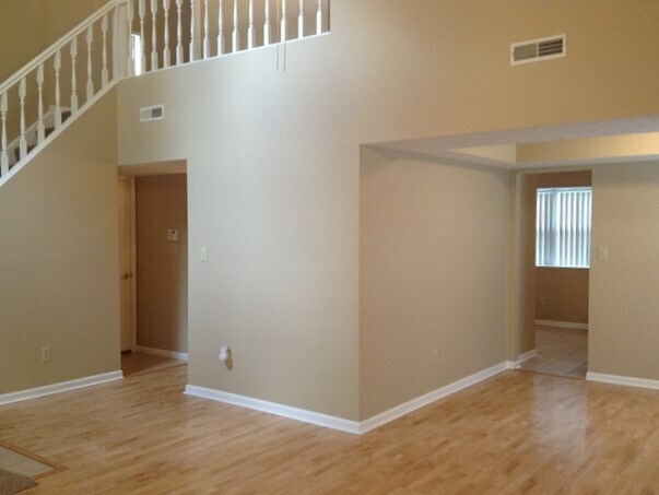 Building Photo - 6008 Tybalt Drive