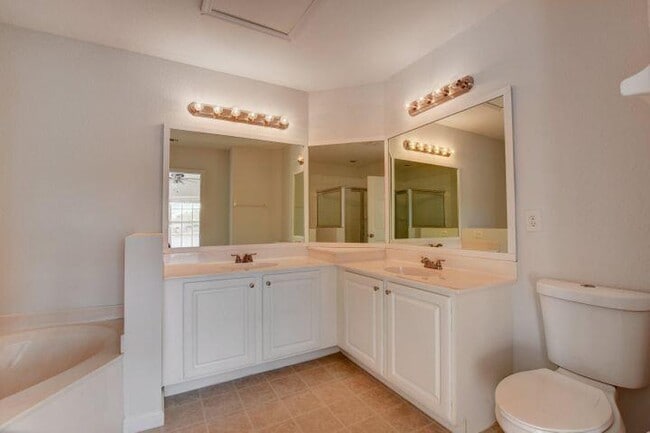 Building Photo - 4106 Emerald Vista